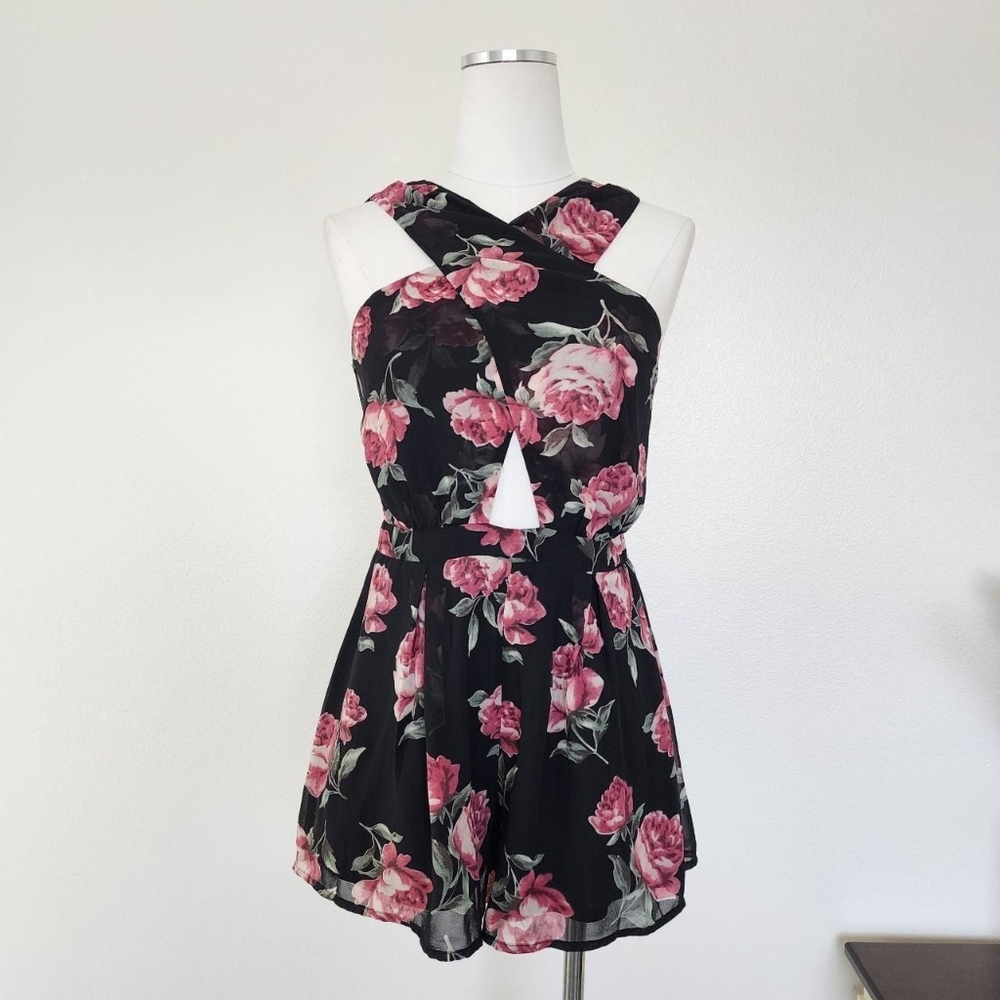 Beautiful floral romper Size Small